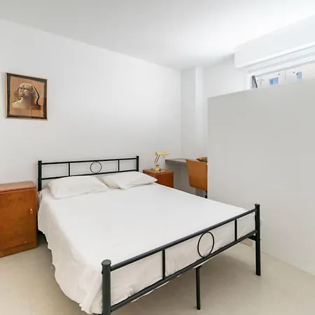 Very 3 Bedrooms In The Heart Of Downtown Appartement *