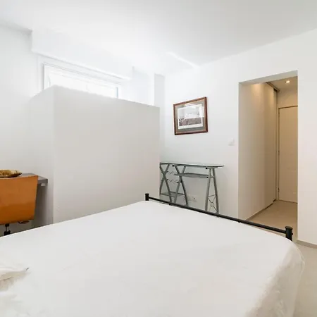 Very 3 Bedrooms In The Heart Of Downtown * 戛纳