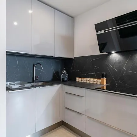 Appartement Very 3 Bedrooms In The Heart Of Downtown *